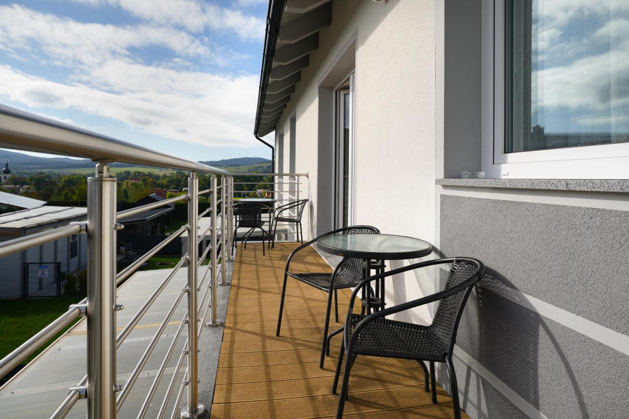 Apartamenty "La Villa" Superior II Z Dwoma Sypialniami, Balkonem, Parkingiem, Blisko Centrum Kudowa-Zdrój Exterior foto